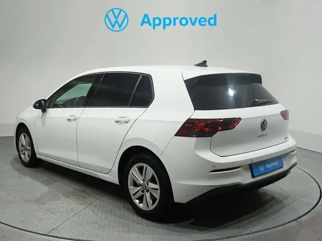 Usado VW Golf VIII 110 CV (80 kW) 2022 Blanco Utilitario