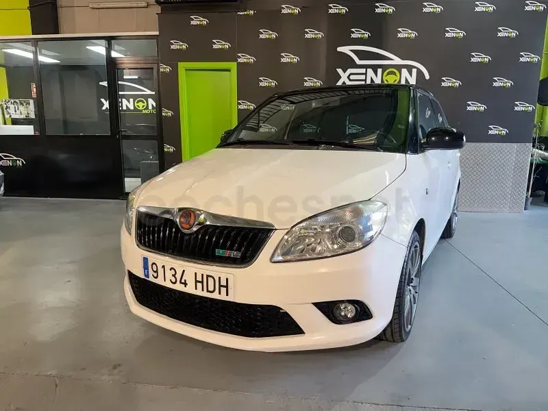 Usado Skoda Fabia RS 180 CV (132 kW) 2010 Blanco Berlina