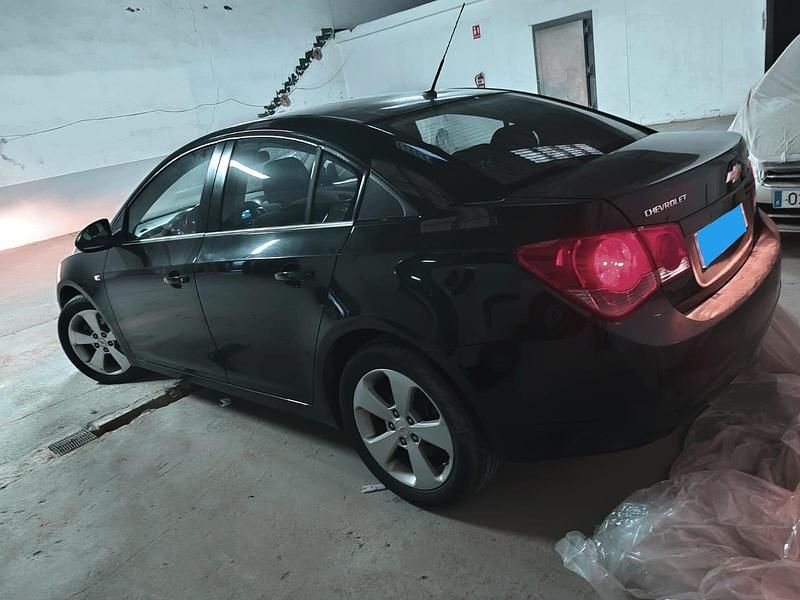 Usado Chevrolet Cruze 163 CV (119 kW) 2011 Negro Berlina