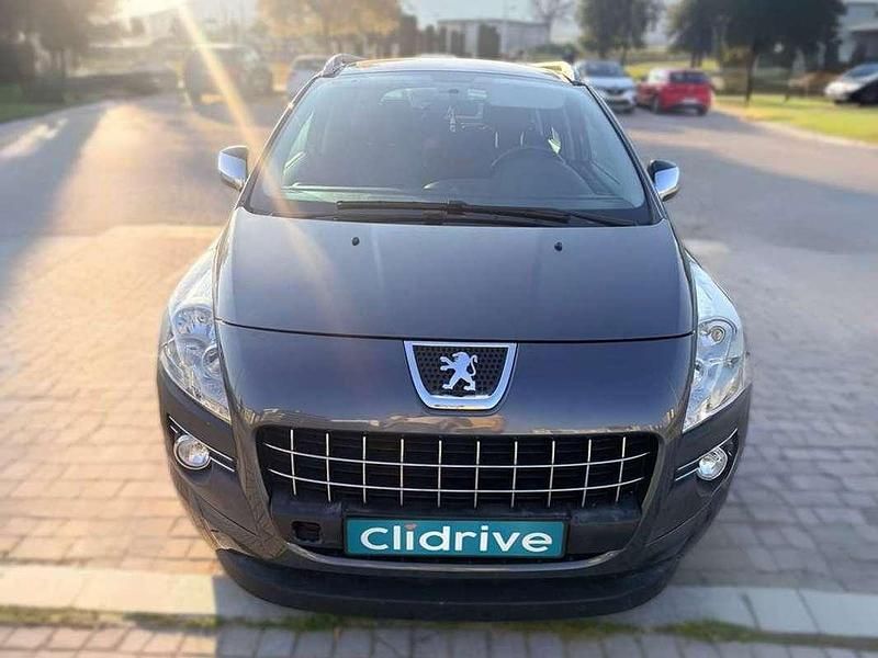 Usado Peugeot 3008 Premium 111 CV (81 kW) 2010 Gris Familiar