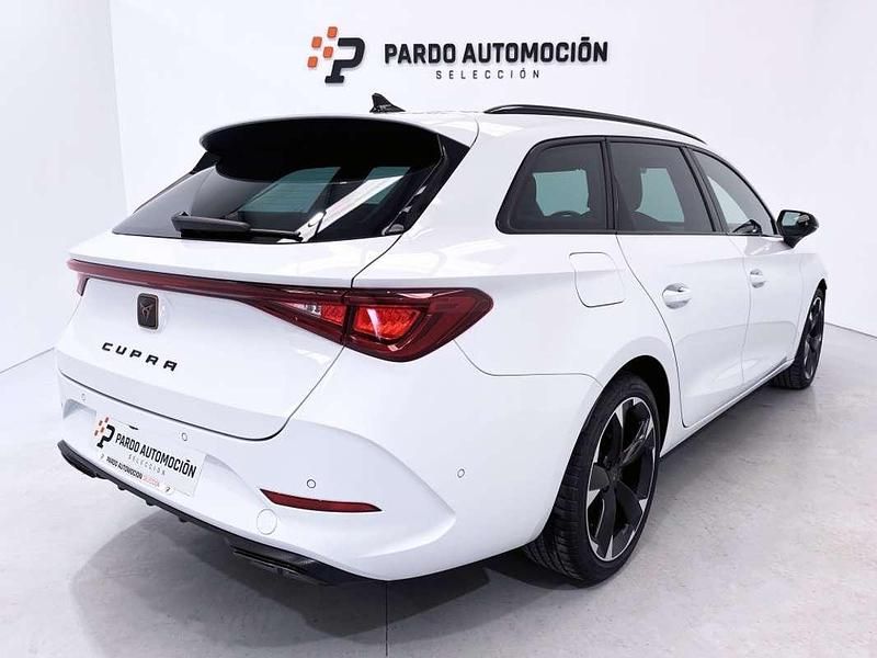 Usado Cupra Leon 150 CV (110 kW) 2023 Blanco Familiar