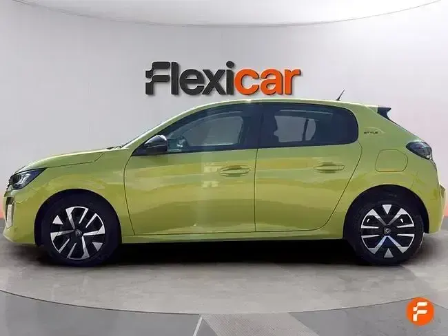 Usado Peugeot 208 Style 110 CV (80 kW) 2025 Verde Utilitario
