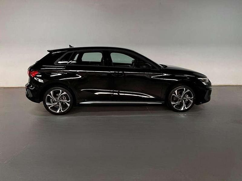 Usado Audi A3 Sportback e-tron 204 CV (150 kW) 2024 Negro Utilitario
