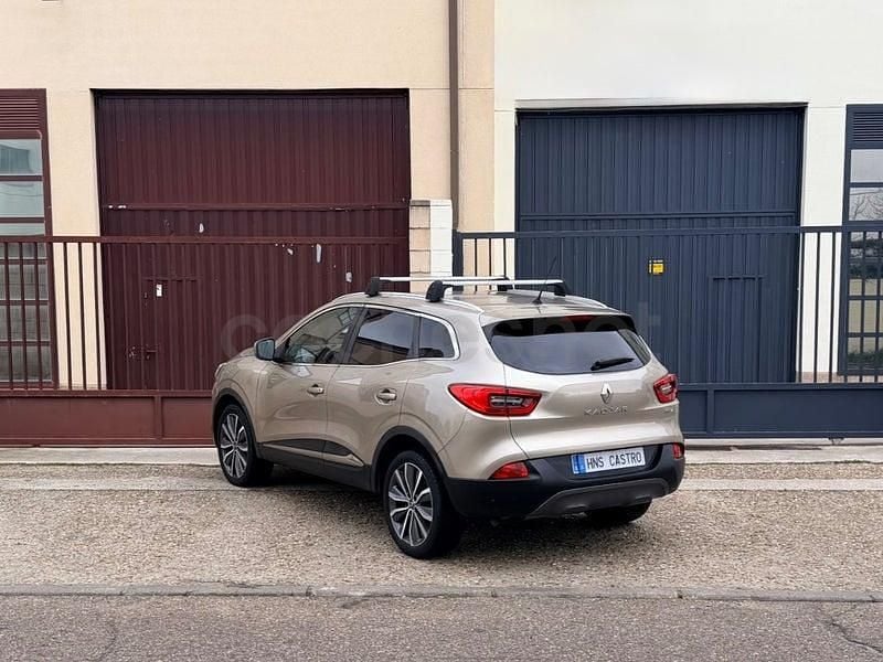 Usado Renault Kadjar Zen 130 CV (95 kW) 2016 Beige SUV