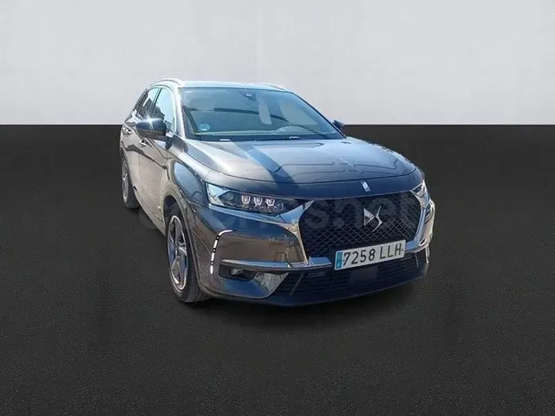 Usado DS Automobiles DS7 Crossback So Chic 300 CV (220 kW) 2020 Gris / plata SUV