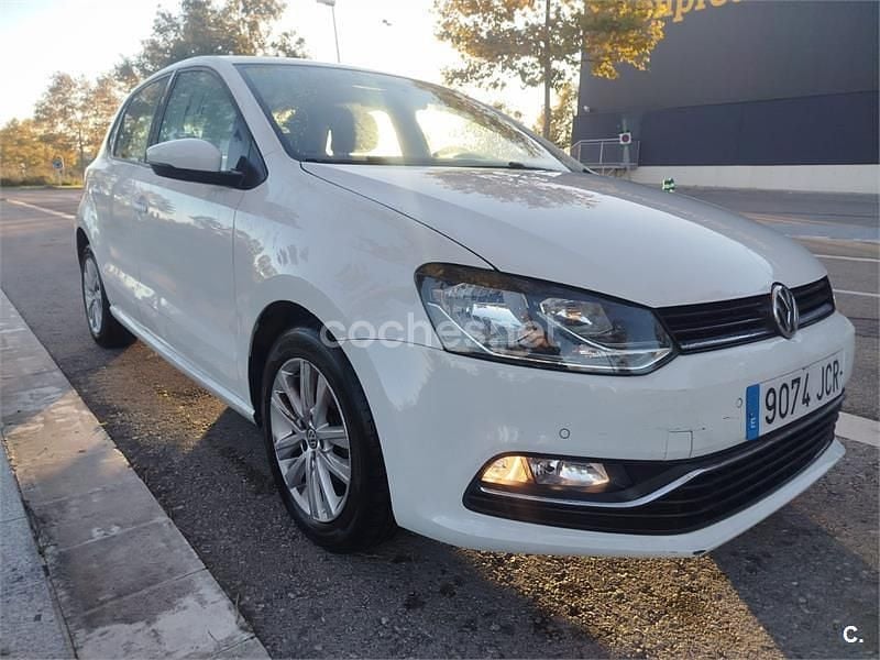 Blanco Usado 2015 VW Polo Advance Berlina | 7500 € (Buen precio) - Imagen 1/4