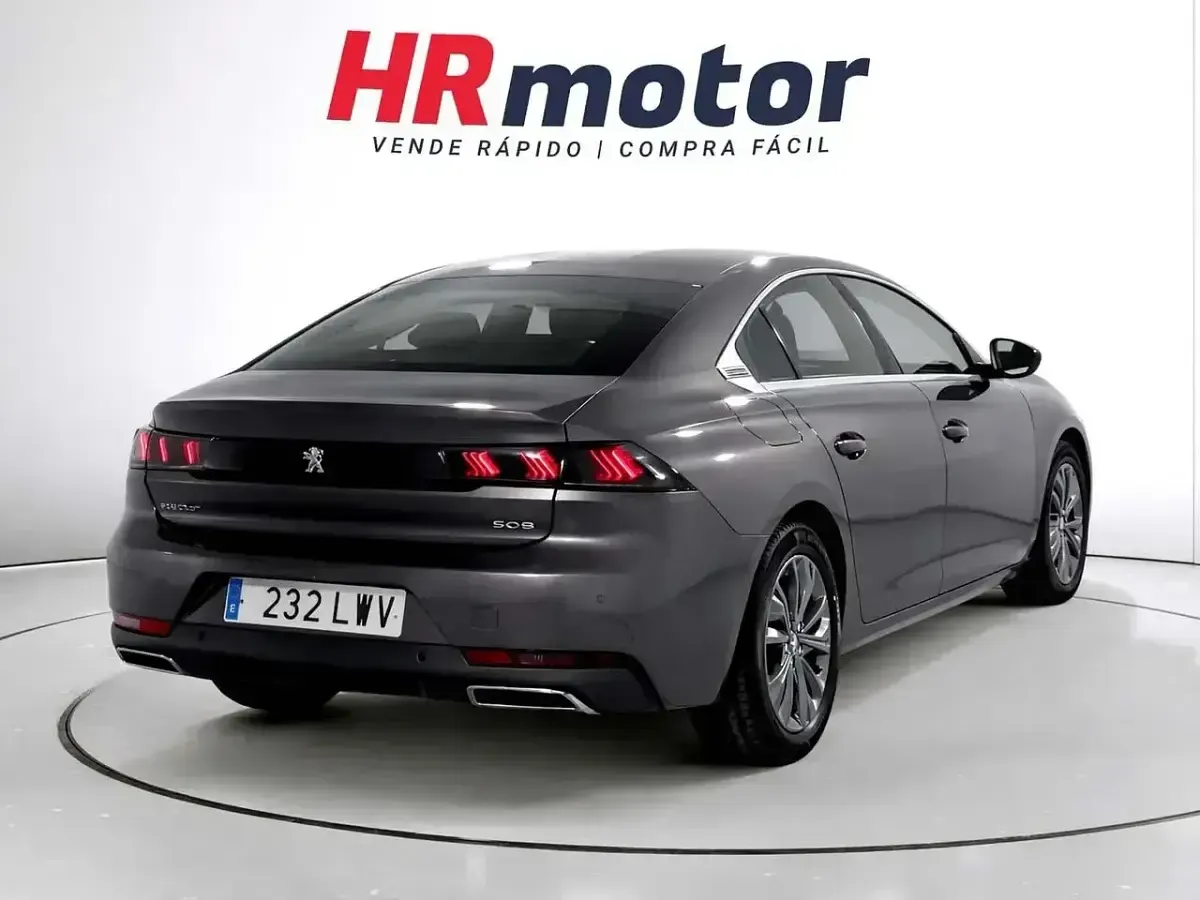 Usado Peugeot 508 Allure 131 CV (96 kW) 2020 Gris / plata Berlina