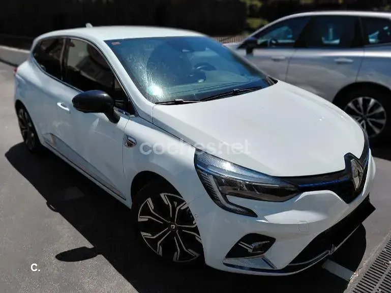 Usado Renault Clio V 140 CV (102 kW) 2021 Blanco Berlina