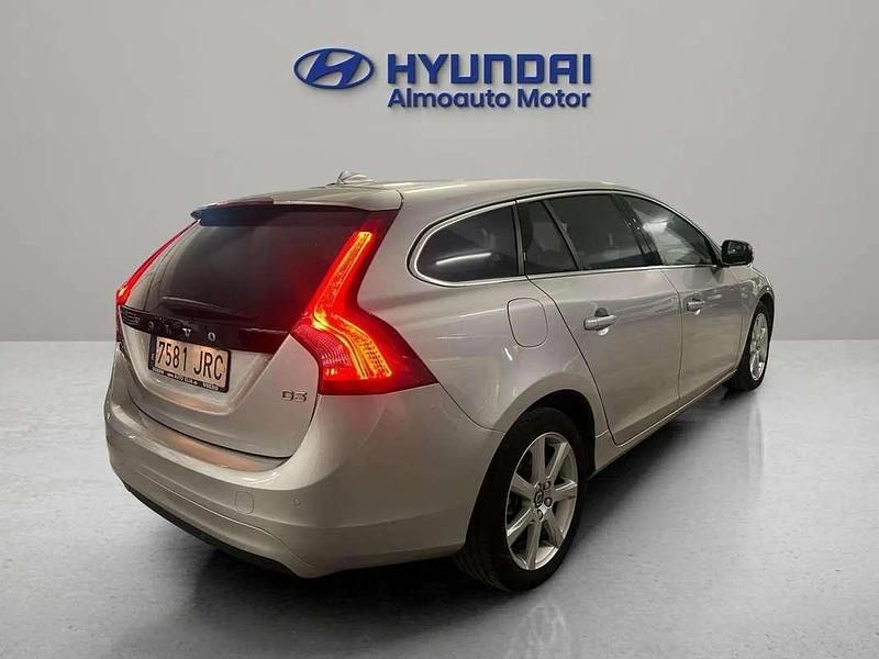 Usado Volvo V60 Momentum 150 CV (110 kW) 2016 Gris Familiar