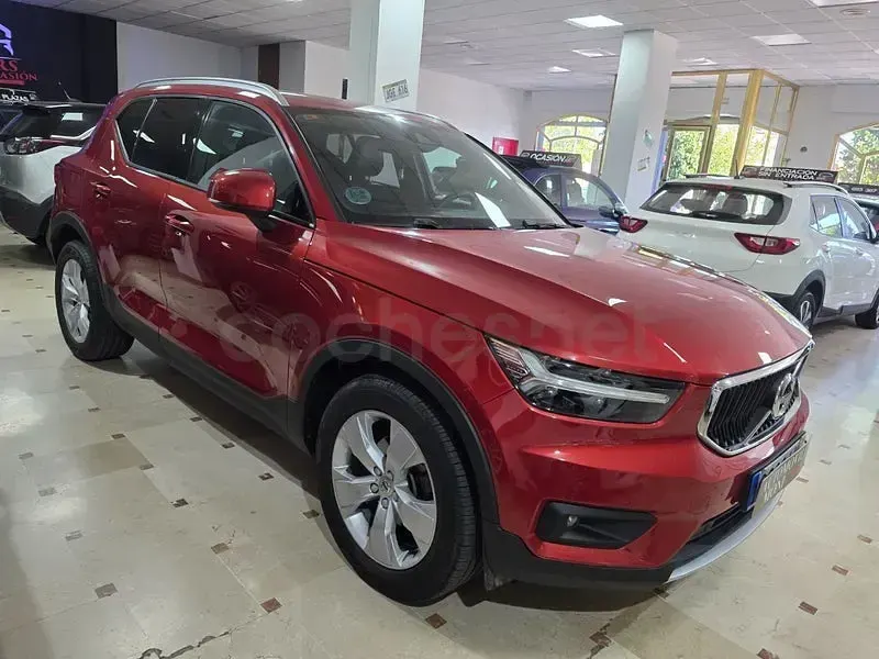 Usado Volvo XC40 Business Edition 150 CV (110 kW) 2020 Rojo SUV