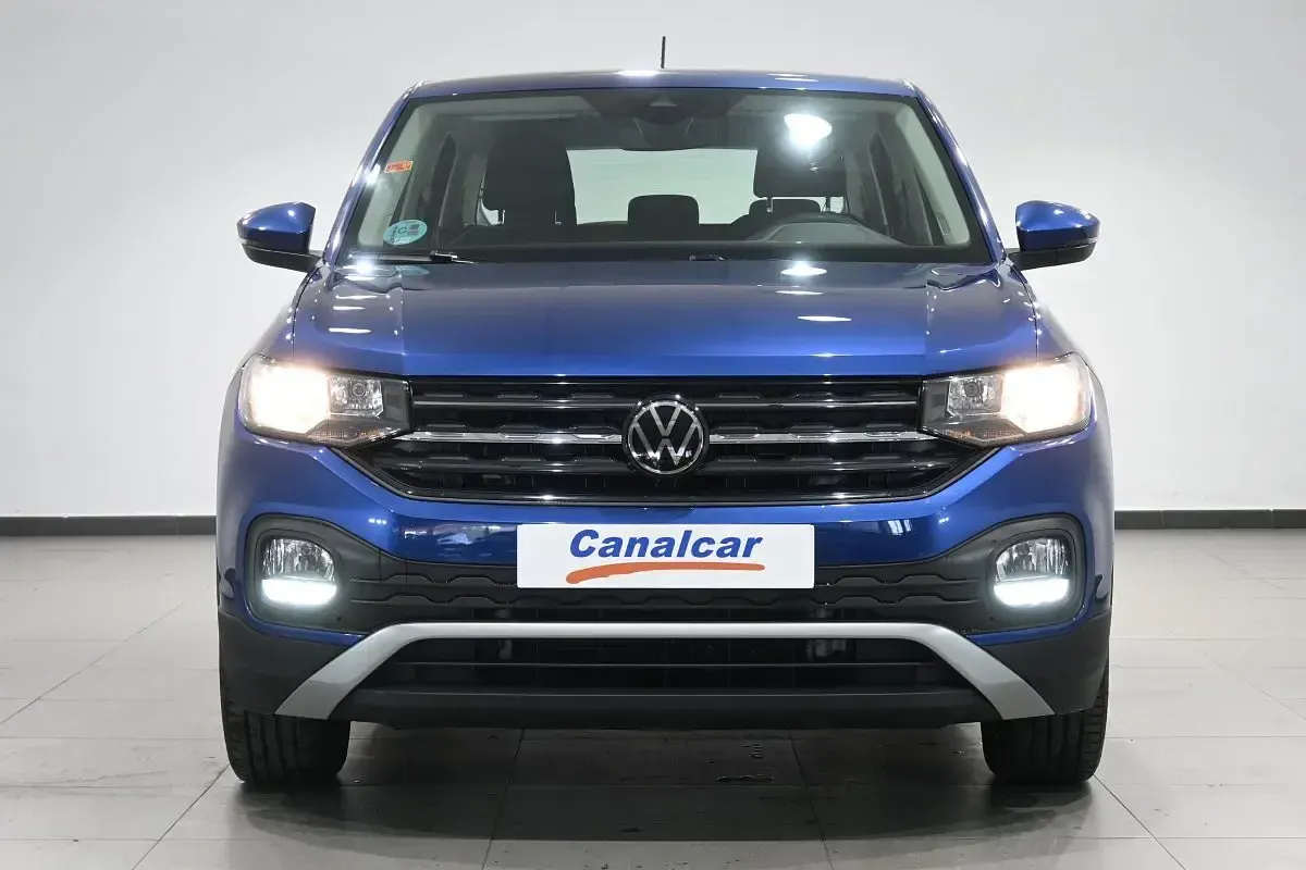 Usado VW T-Cross Edition 95 CV (69 kW) 2021 Azul SUV
