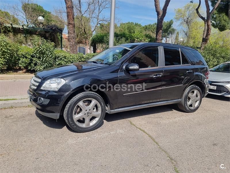 Usado Mercedes ML280 AMG Edition 1 190 CV (139 kW) 2007 Negro SUV