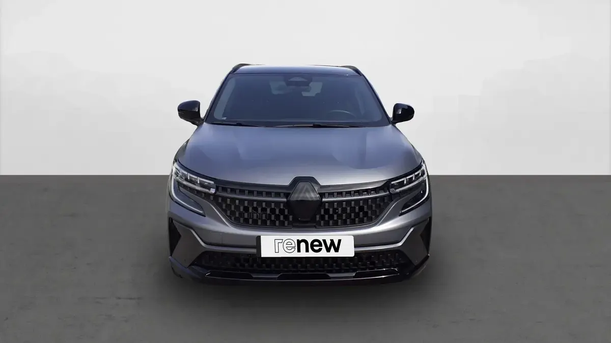 Usado Renault Austral Techno Esprit Alpine 160 CV (117 kW) 2023 Gris pizarra satinado techo negro SUV