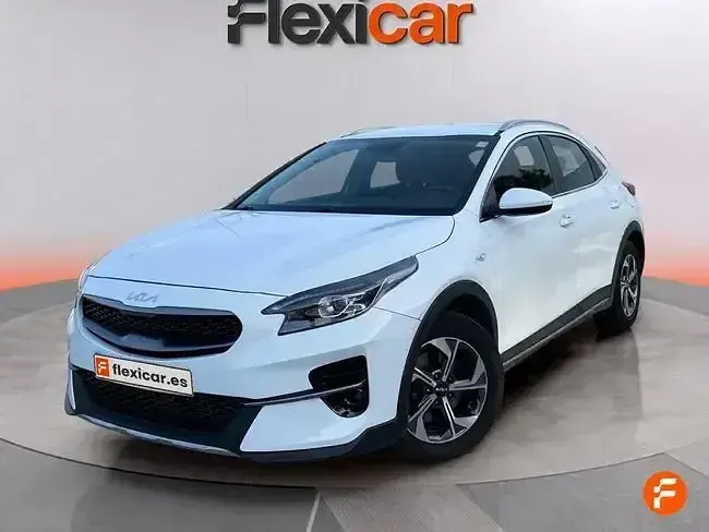 Usado Kia XCeed 120 HP (88 kW) 2019 Branco SUV
