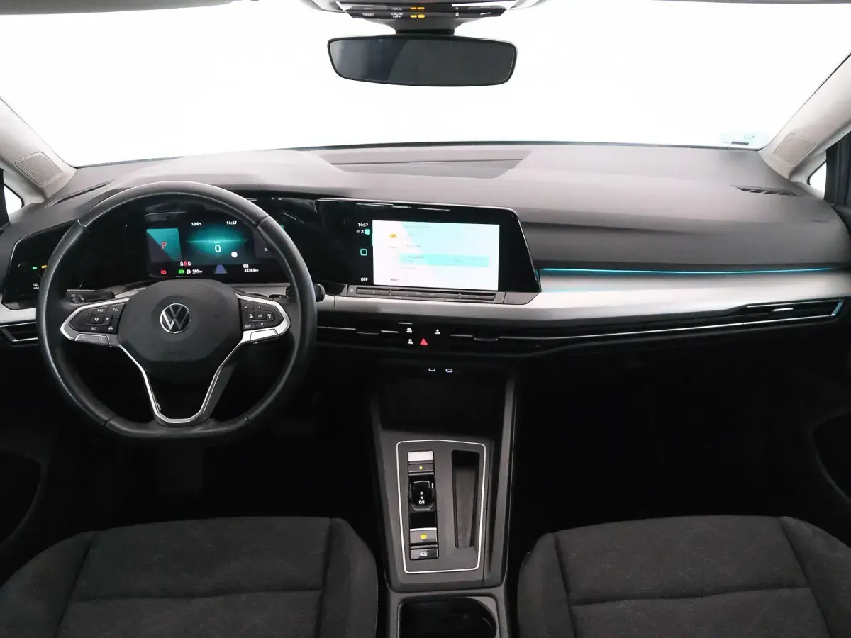 Usado VW Golf VIII Life 110 CV (80 kW) 2022 Gris
