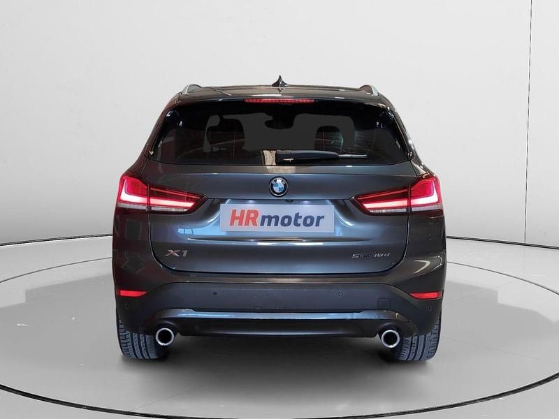 Usado BMW X1 Advantage 150 CV (110 kW) 2022 Gris SUV