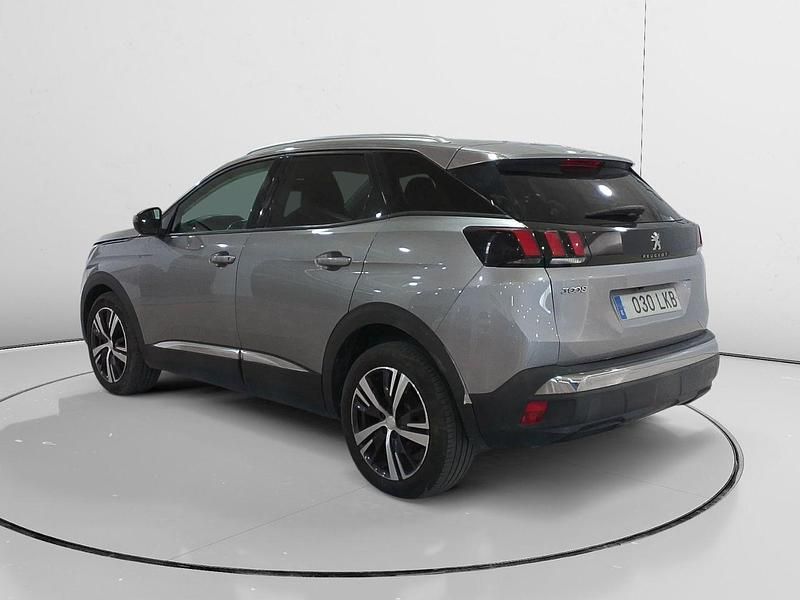Usado Peugeot 3008 Allure 131 CV (96 kW) 2020 Gris SUV