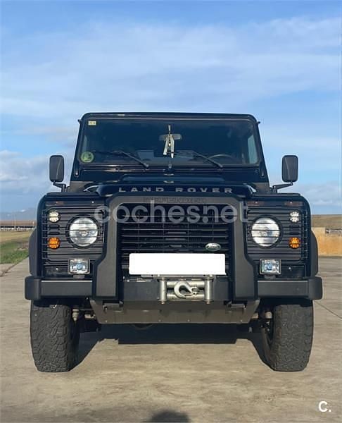 Usado Land Rover Defender SE 122 CV (89 kW) 2010 Negro Familiar