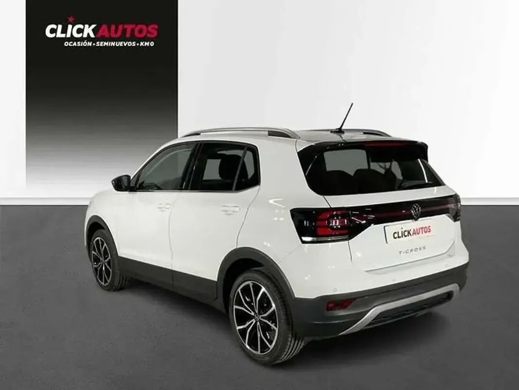 Usado VW T-Cross Sportline 110 CV (80 kW) 2023 Blanco SUV