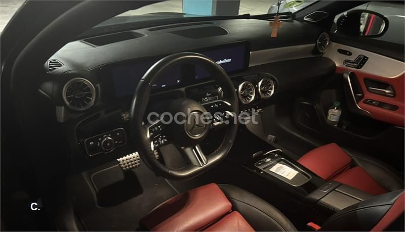 Usado Mercedes CLA220 190 CV (139 kW) 2023 Negro Berlina