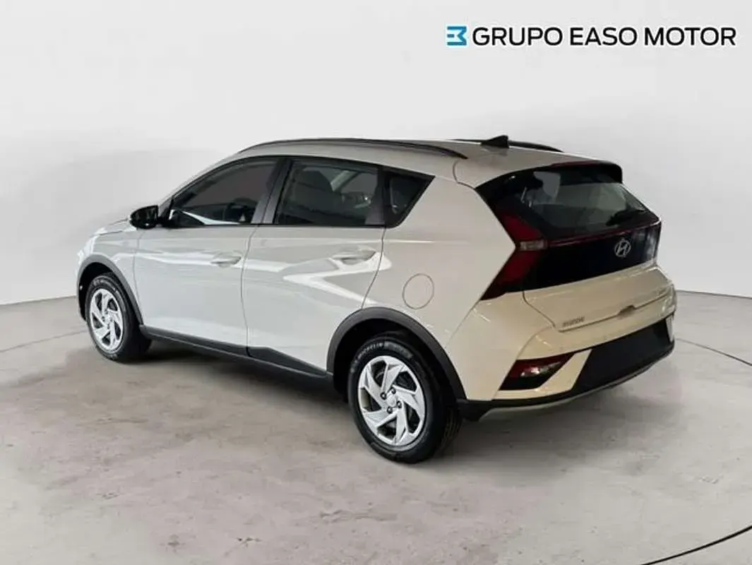 Begagnad Hyundai Bayon 84 HK (61 kW) 2024 Vit SUV