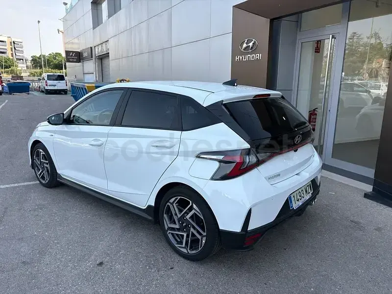 Usado Hyundai i20 N Line 79 CV (58 kW) 2025 Blanco Utilitario