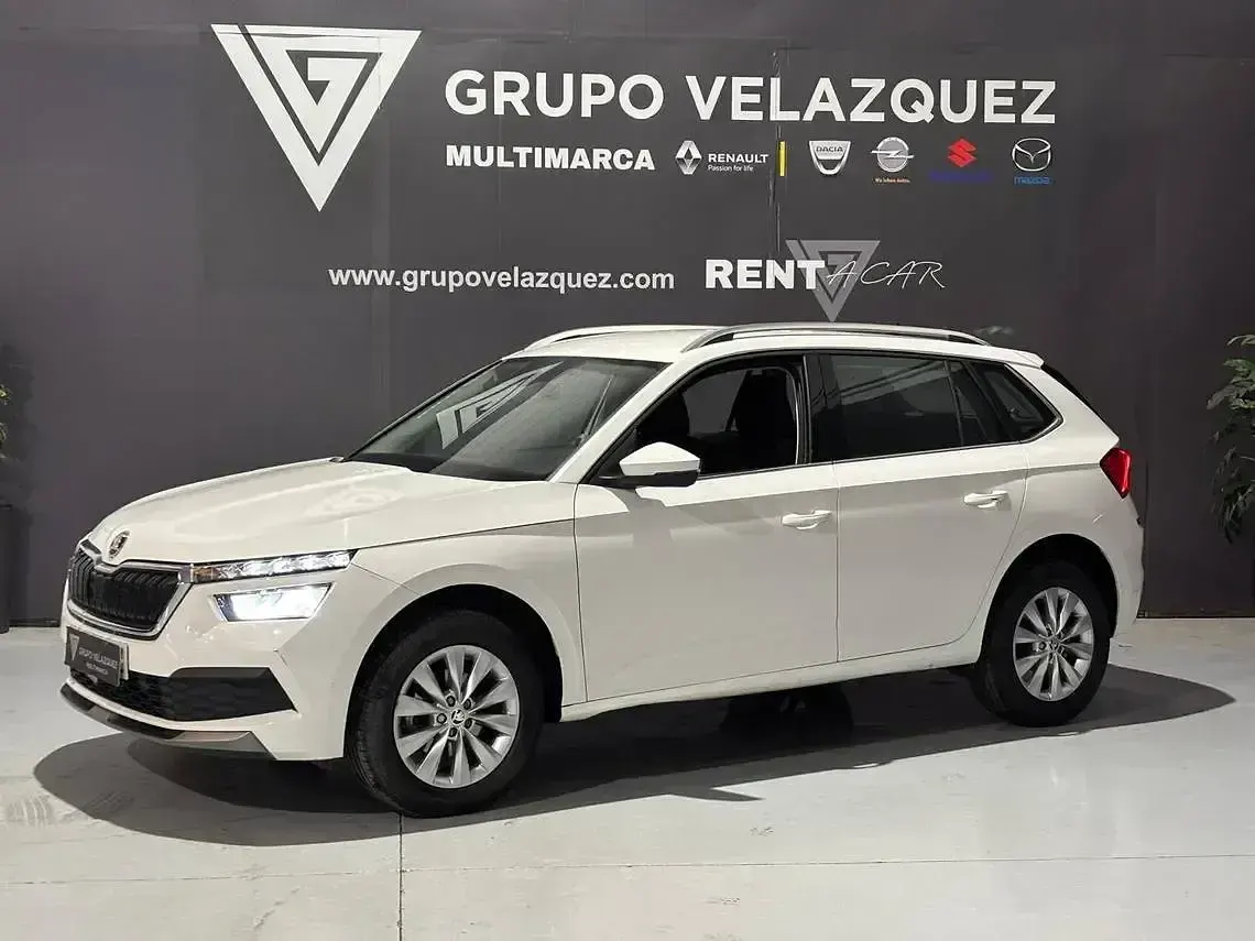Usado Skoda Kamiq Ambition 110 CV (80 kW) 2021 Blanco SUV