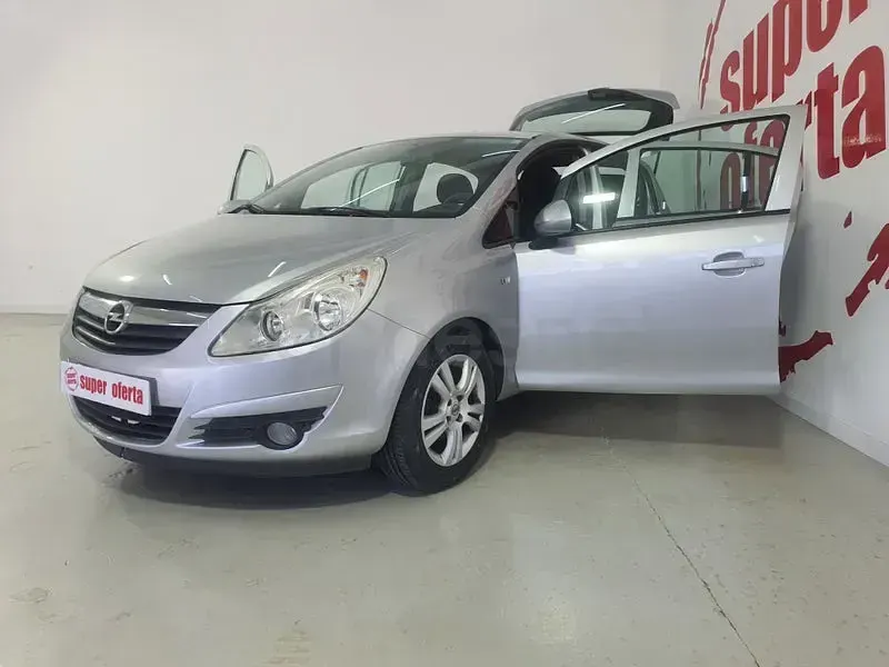 Usado Opel Corsa 85 CV (62 kW) 2010 Gris / plata Utilitario