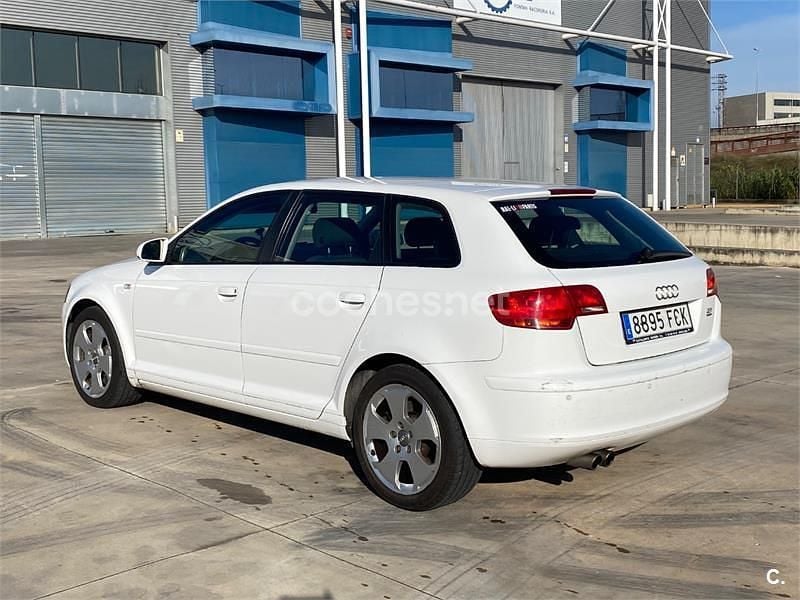 Blanco Usado 2006 Audi A3 Ambition Berlina | 9500 € (Precio justo) - Imagen 1/4