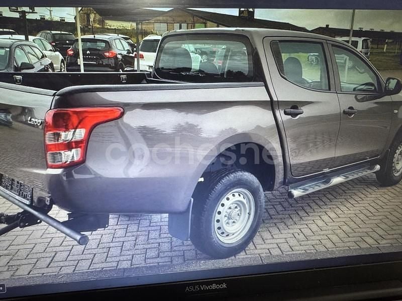 Usado Mitsubishi L200 154 CV (113 kW) 2017 Marrón Recogida