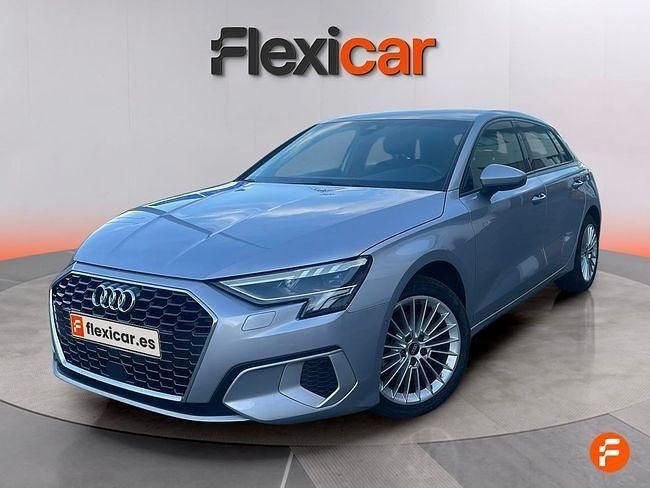 Usado Audi A3 116 CV (85 kW) 2021 Gris Berlina