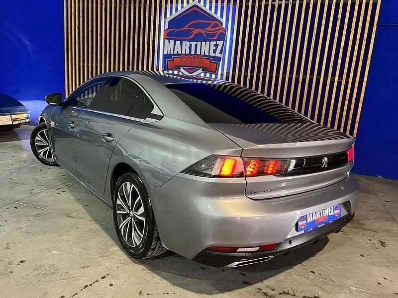 Usado Peugeot 508 Allure 130 CV (95 kW) 2021 Gris / plata Berlina