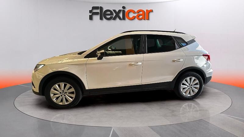 Usado Seat Arona Ecomotive 95 CV (69 kW) 2018 Blanco SUV