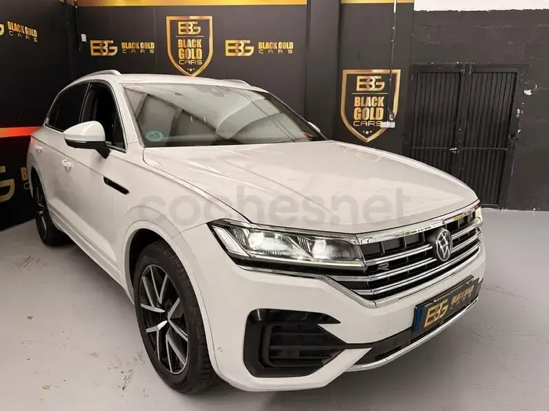 Second-hand VW Touareg 286 CP (210 kW) 2022 Alb SUV