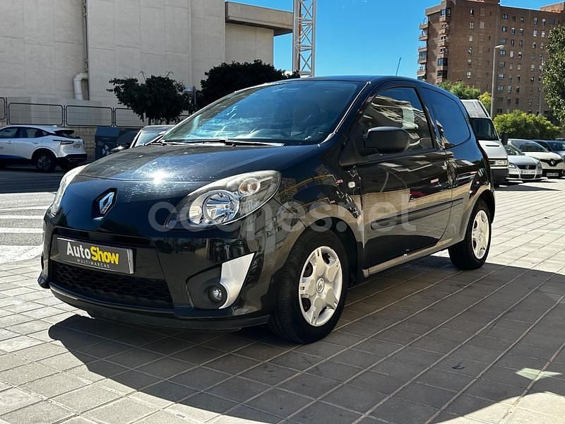 Usado Renault Twingo Dynamique 75 CV (55 kW) 2010 Negro Utilitario
