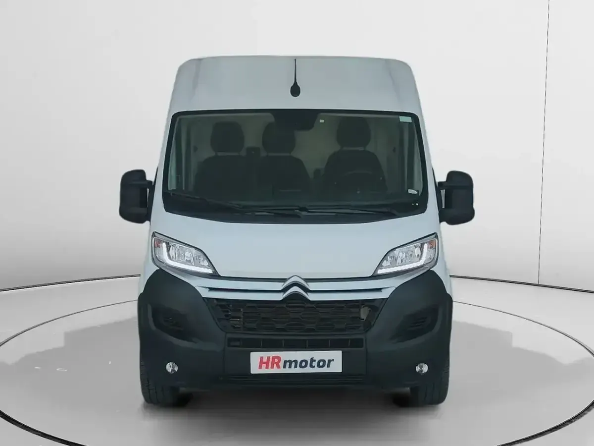Usado Citroën Jumper 141 CV (103 kW) 2023 Blanco Monovolumen