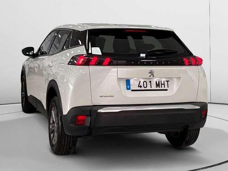 Usado Peugeot 2008 Active 102 CV (75 kW) 2023 Blanco SUV