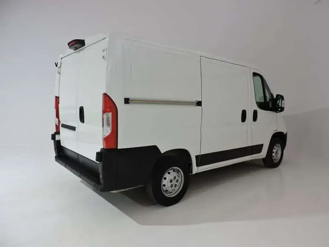 Usado Citroën Jumper 120 CV (88 kW) 2020 Blanco Monovolumen