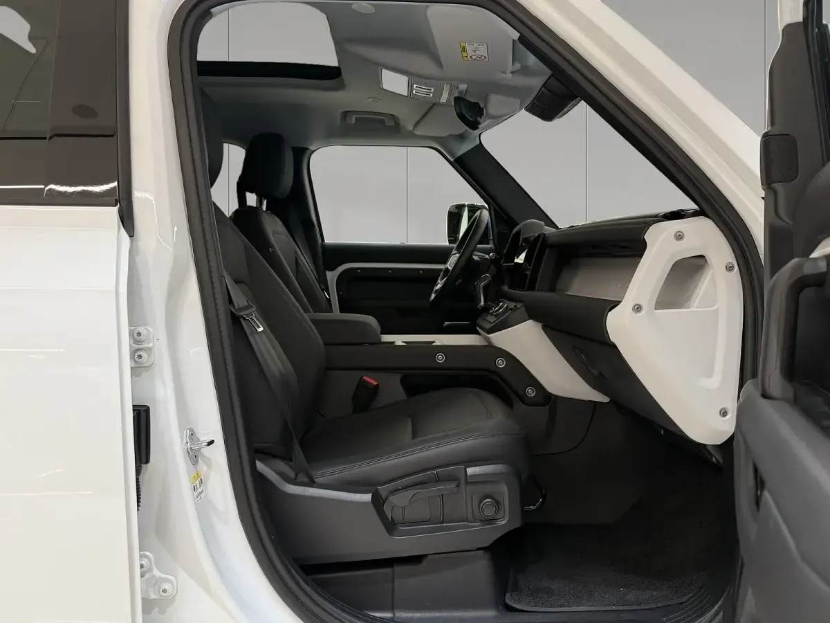 Usado Land Rover Defender S 249 CV (183 kW) 2024 Fuji white SUV