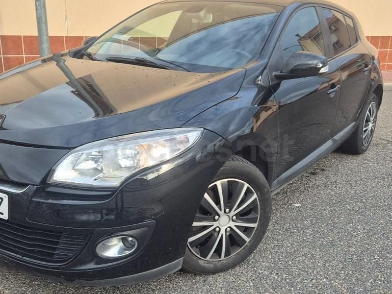 Begagnad Renault Mégane Dynamique 110 HK (80 kW) 2012 Svart Sedan