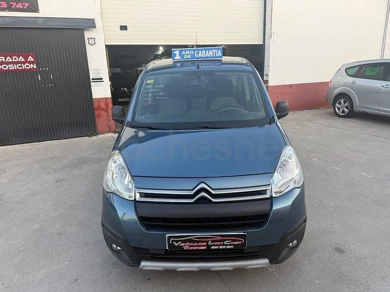 Usado Citroën Berlingo Feel 100 CV (73 kW) 2018 Azul Monovolumen