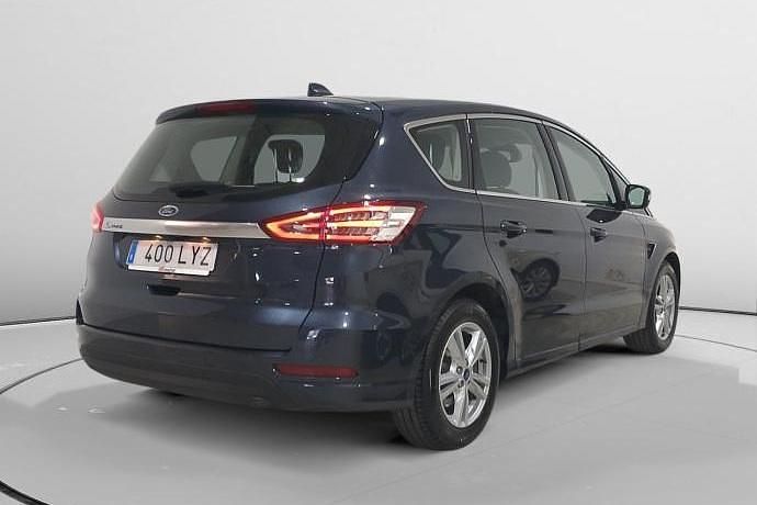 Usado Ford S-MAX Titanium 150 CV (110 kW) 2022 Monovolumen