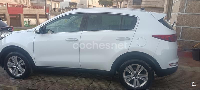 Usado Kia Sportage 115 CV (84 kW) 2016 Blanco SUV