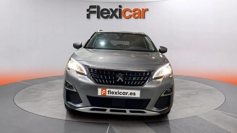 Usado Peugeot 5008 Allure 131 CV (96 kW) 2020 Gris Monovolumen
