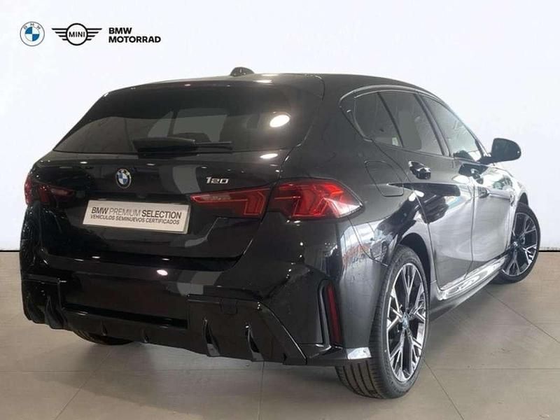 Usado BMW 116 Comfort Edition 170 CV (125 kW) 2025 Negro Utilitario