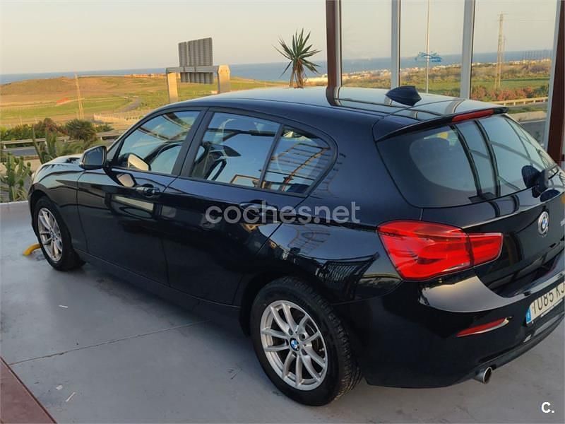 Usado BMW 116 116 CV (85 kW) 2018 Negro Utilitario