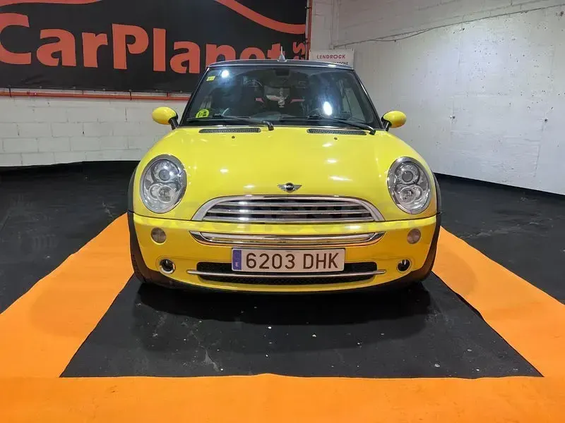 Usado Mini Cooper Cabriolet 116 CV (85 kW) 2005 Amarillo Descapotable