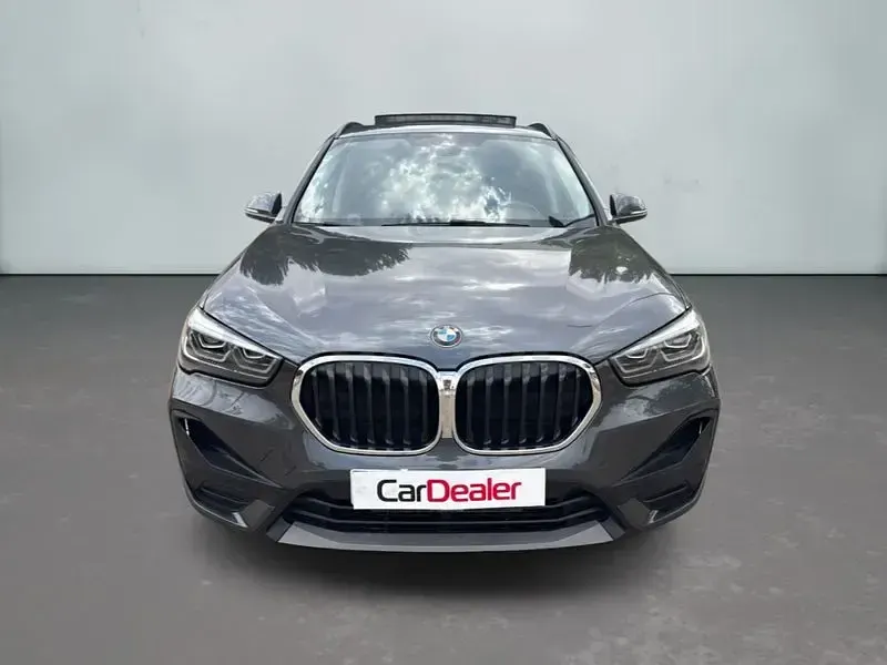 Usado BMW X1 136 CV (100 kW) 2021 Gris / plata SUV