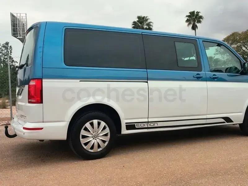 Usado VW Multivan 150 CV (110 kW) 2018 Azul Monovolumen