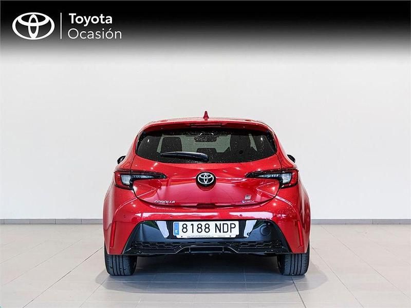 Usado Toyota Corolla Sport 140 CV (102 kW) 2025 Rojo